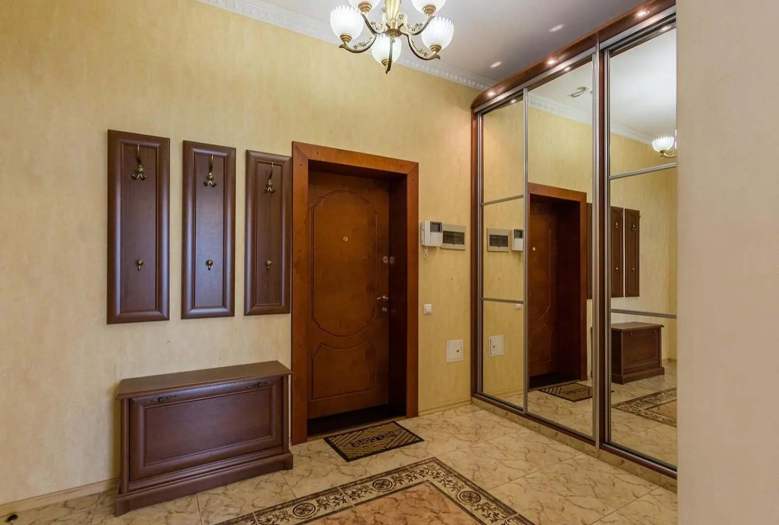 Apartment In The City Center Kiev