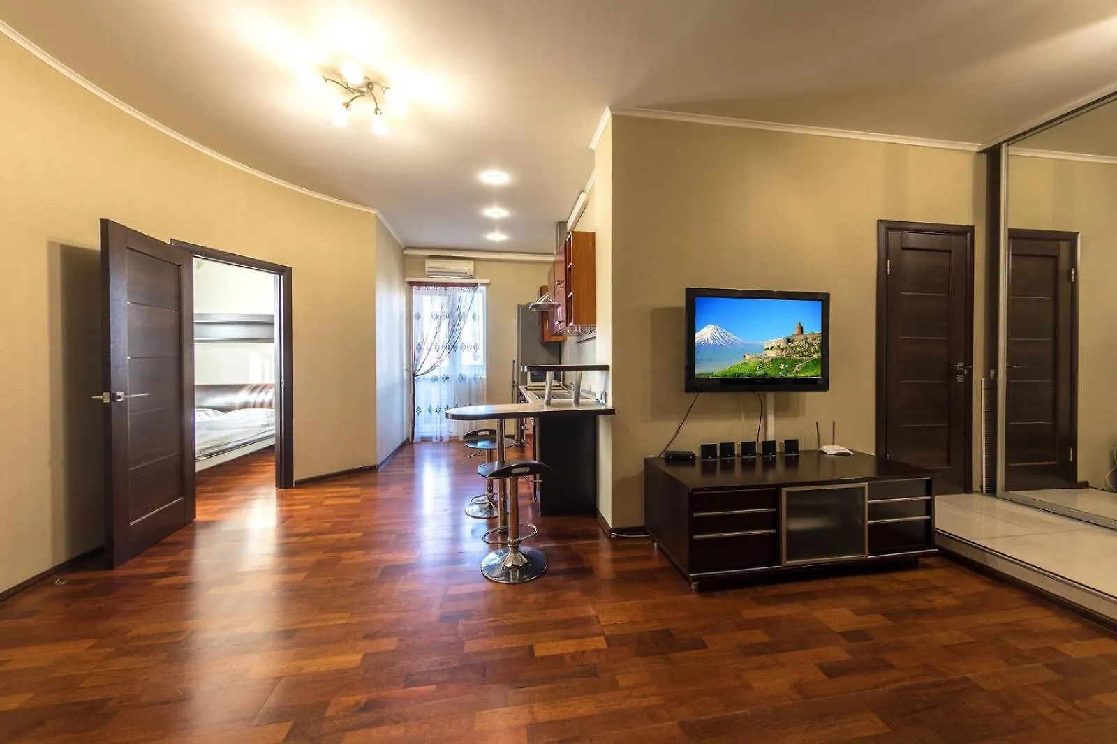 Apartment In The City Center Kiev 0*,  Oekraïne