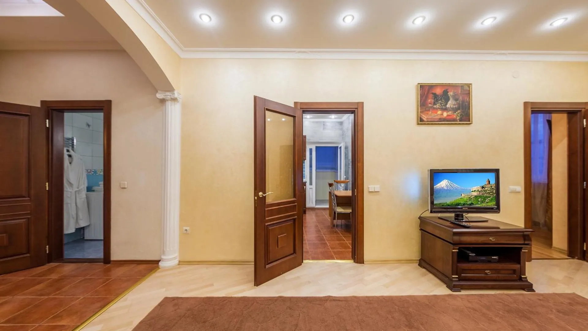 Apartment In The City Center Kiev
