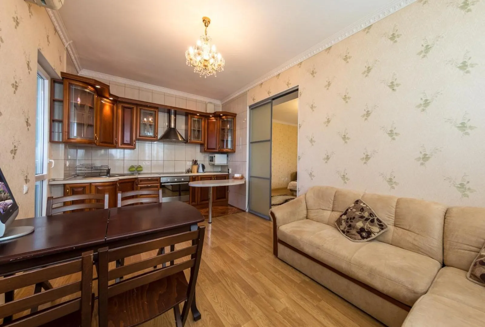 Apartment In The City Center Κίεβο
