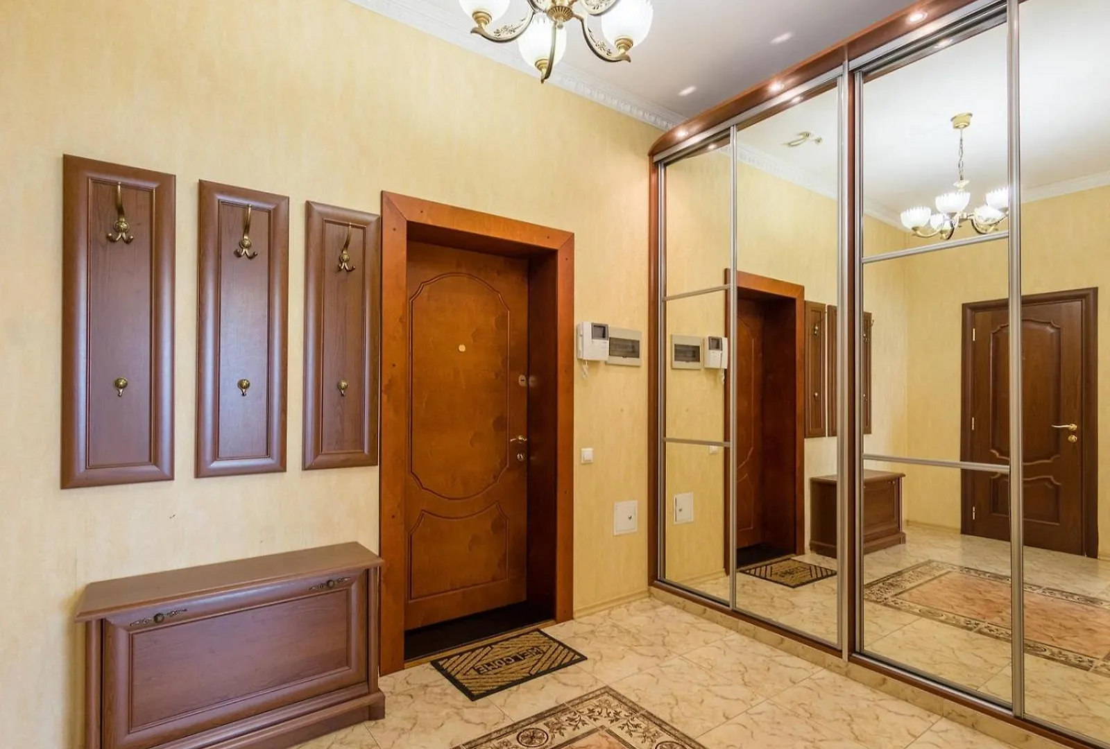 Apartment In The City Center Κίεβο